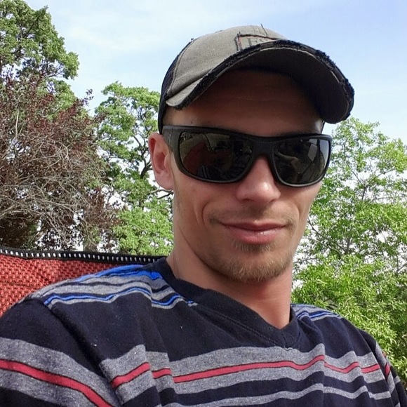 Meet your Posher, Darrell - Picture 1 of 1